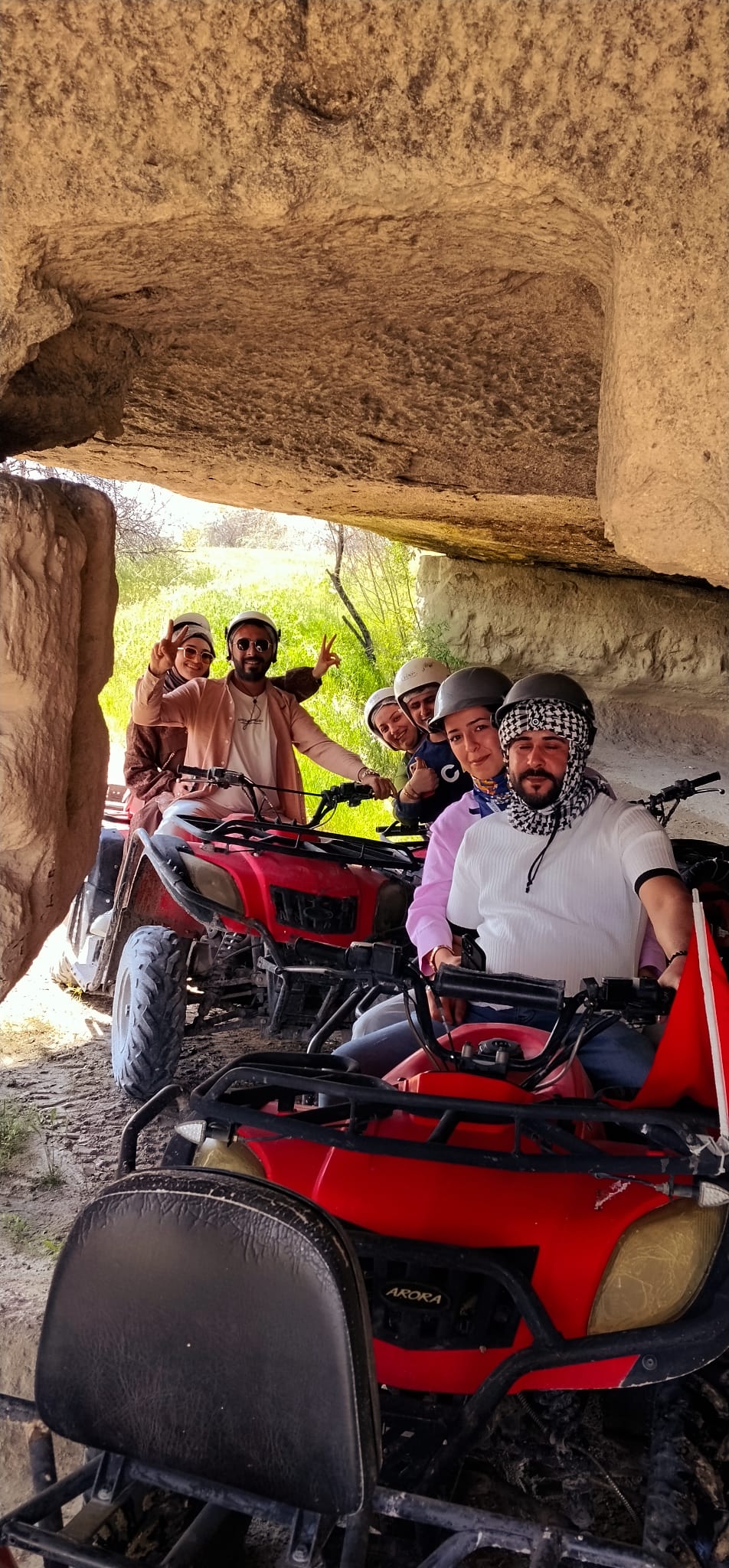 Bekçi Kayası çevresinde ATV kullanan misafirler